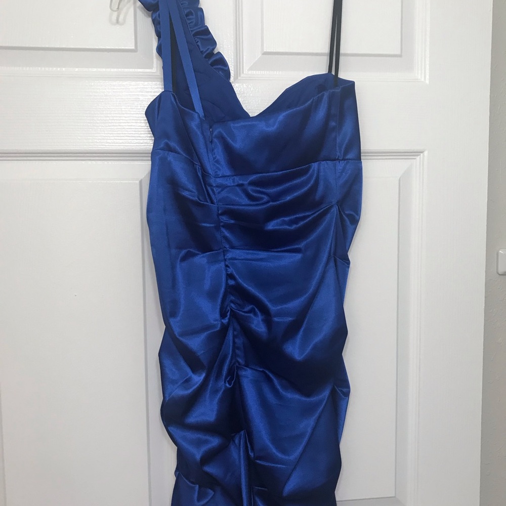 One shoulder Blue dress - Picture 2 of 2